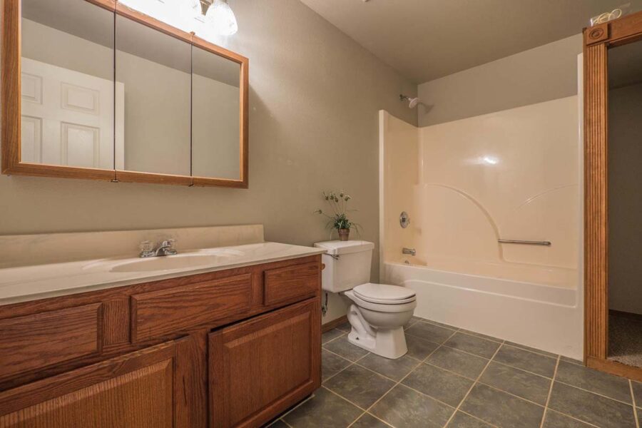 Bathroom Make Ready for Sale - Fulton, MO